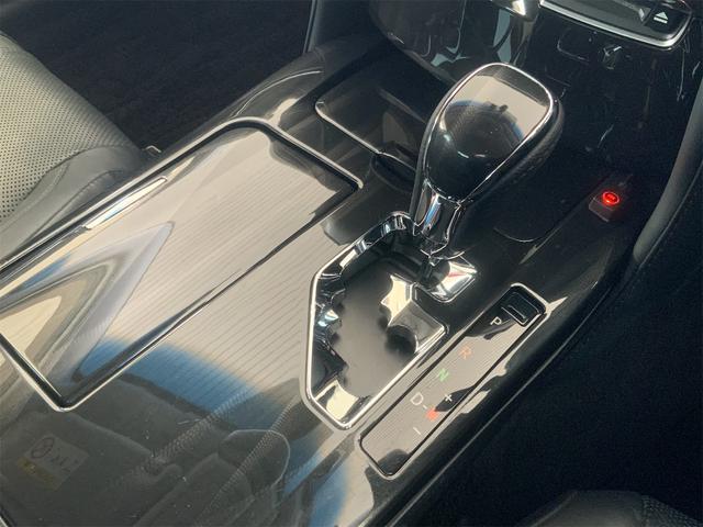 クラウン アスリートＧ　ムーンルーフ　モデリスタエアロ　黒革シート　シートヒーター・ベンチレーション　ナビ　バックカメラ　パワーシート　ＨＩＤヘッド　イージークローザー　ＬＥＤフォグ　１８インチＡＷ　ＥＴＣ　１０スピーカー（11枚目）