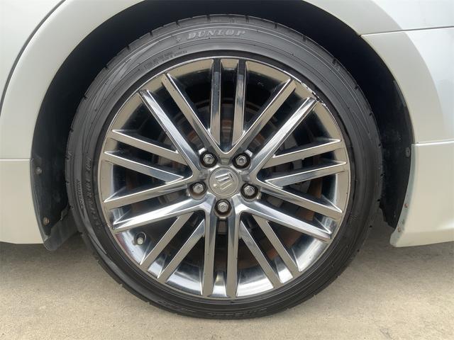 クラウン アスリートＧ　ムーンルーフ　モデリスタエアロ　黒革シート　シートヒーター・ベンチレーション　ナビ　バックカメラ　パワーシート　ＨＩＤヘッド　イージークローザー　ＬＥＤフォグ　１８インチＡＷ　ＥＴＣ　１０スピーカー（20枚目）