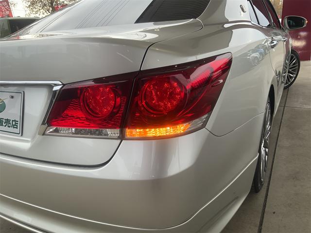 クラウン アスリートＧ　ムーンルーフ　モデリスタエアロ　黒革シート　シートヒーター・ベンチレーション　ナビ　バックカメラ　パワーシート　ＨＩＤヘッド　イージークローザー　ＬＥＤフォグ　１８インチＡＷ　ＥＴＣ　１０スピーカー（23枚目）