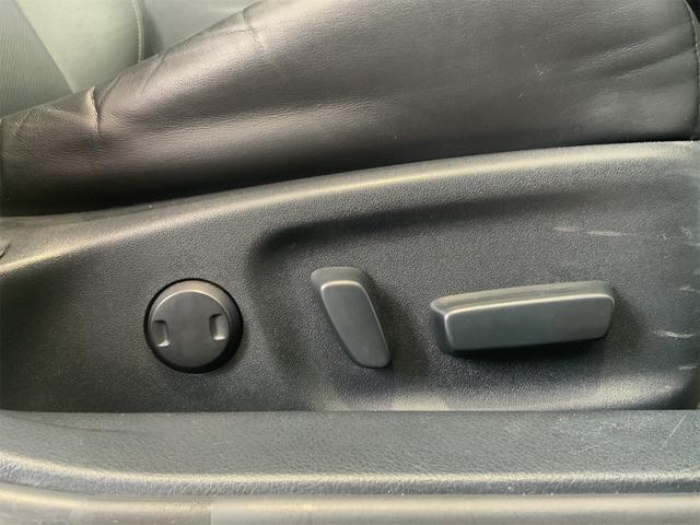 クラウン アスリートＧ　ムーンルーフ　モデリスタエアロ　黒革シート　シートヒーター・ベンチレーション　ナビ　バックカメラ　パワーシート　ＨＩＤヘッド　イージークローザー　ＬＥＤフォグ　１８インチＡＷ　ＥＴＣ　１０スピーカー（40枚目）