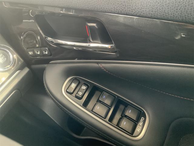 クラウン アスリートＧ　ムーンルーフ　モデリスタエアロ　黒革シート　シートヒーター・ベンチレーション　ナビ　バックカメラ　パワーシート　ＨＩＤヘッド　イージークローザー　ＬＥＤフォグ　１８インチＡＷ　ＥＴＣ　１０スピーカー（42枚目）