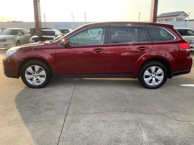 レガシィアウトバック ２．５ｉアイサイト　ドラレコ　オフブラック革シート　プレミアムサウンドシステム　ナビ　バックカメラ　パワーシート　シートメモリ　シートヒーター　レーダークルーズ　ＥＴＣ　ＨＩＤヘッド　Ｂｌｕｅｔｏｏｔｈ　スマートキー（5枚目）