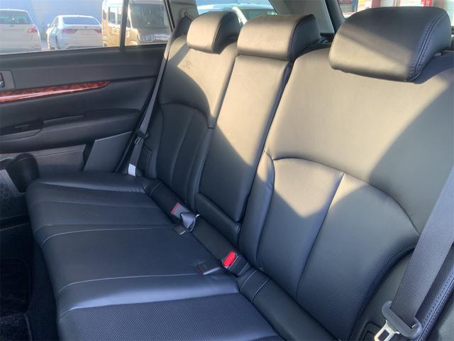 レガシィアウトバック ２．５ｉアイサイト　ドラレコ　オフブラック革シート　プレミアムサウンドシステム　ナビ　バックカメラ　パワーシート　シートメモリ　シートヒーター　レーダークルーズ　ＥＴＣ　ＨＩＤヘッド　Ｂｌｕｅｔｏｏｔｈ　スマートキー（14枚目）