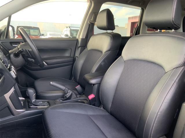 使用感が出やすいとされる運転席も、ほとんどダメージもなく、非常にキレイな状態です！！