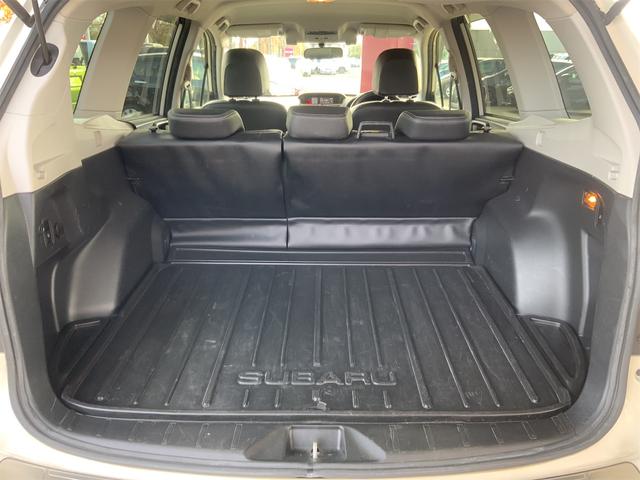 当店では仕入れた車両を全車商品管理センターにて室内クリーニングや外装の磨き施工等、徹底した商品車仕上げを行っております。良質な車両だからこそ、掲載写真の加工は一切行っておりません！！！