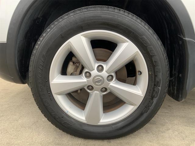 デュアリス ２０Ｇ　ＦＯＵＲ　スタイリッシュガラスサンルーフ　ドラレコ　カーウィングスビ　Ｂｌｕｅｔｏｏｔｈ　バックカメラ　ＨＩＤヘッド　スマートキー　プッシュスタート　サイドカメラ　ステアリングスイッチ　１７インチＡＷ（20枚目）