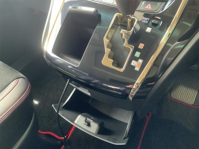 ヴェルファイア ２．４Ｚ　Ｇ’ｓ　ツインムーンルーフ　ＡＬＰＩＮＥ後席モニタ　前後ドラレコ　９インチ大型ナビ　バックカメラ　Ｂｌｕｅｔｏｏｔｈ　１９インチ専用ＡＷ　両側電動スライド　アルカンターラシート　ＥＴＣ　ＨＩＤ　スマートキー（28枚目）