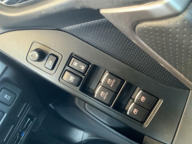 フォレスター ２．０ＸＴ　アイサイト　９インチフローティングナビ　ドラレコ　純正ＳＴｉエアロ　アドバンスドセーフティ　パワーシート　シートヒーター　ＥＴＣ　ＬＥＤヘッド　Ｂｌｕｅｔｏｏｔｈ　スマートキー　プッシュスタート　１８インチＡＷ（40枚目）