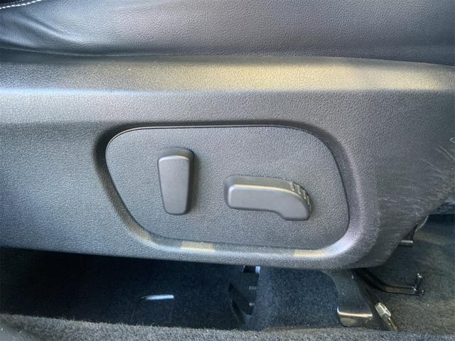 フォレスター ２．０ＸＴ　アイサイト　９インチフローティングナビ　ドラレコ　純正ＳＴｉエアロ　アドバンスドセーフティ　パワーシート　シートヒーター　ＥＴＣ　ＬＥＤヘッド　Ｂｌｕｅｔｏｏｔｈ　スマートキー　プッシュスタート　１８インチＡＷ（41枚目）