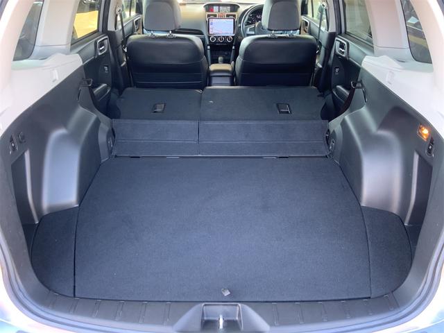 フォレスター ２．０ＸＴ　アイサイト　９インチフローティングナビ　ドラレコ　純正ＳＴｉエアロ　アドバンスドセーフティ　パワーシート　シートヒーター　ＥＴＣ　ＬＥＤヘッド　Ｂｌｕｅｔｏｏｔｈ　スマートキー　プッシュスタート　１８インチＡＷ（52枚目）