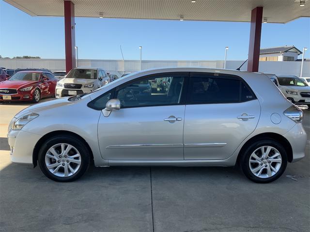 TOYOTA BLADE BASE GRADE