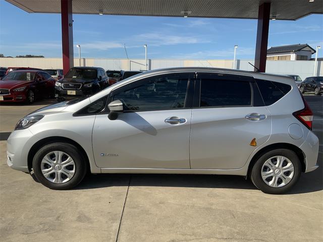 ノート ｅ－パワー　Ｘ　ナビ　バックカメラ　Ｂｌｕｅｔｏｏｔｈ　インテリジェントエマージェンシーブレーキ　ＥＴＣ　車線逸脱警報　スマートキー　プッシュスタート　ＬＫＡ　フルセグ地デジＴＶ　ミュージックサーバー　プライバシーＧ（5枚目）