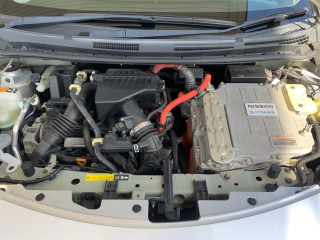 ノート ｅ－パワー　Ｘ　ナビ　バックカメラ　Ｂｌｕｅｔｏｏｔｈ　インテリジェントエマージェンシーブレーキ　ＥＴＣ　車線逸脱警報　スマートキー　プッシュスタート　ＬＫＡ　フルセグ地デジＴＶ　ミュージックサーバー　プライバシーＧ（17枚目）