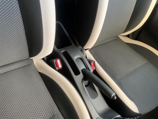 ノート ｅ－パワー　Ｘ　ナビ　バックカメラ　Ｂｌｕｅｔｏｏｔｈ　インテリジェントエマージェンシーブレーキ　ＥＴＣ　車線逸脱警報　スマートキー　プッシュスタート　ＬＫＡ　フルセグ地デジＴＶ　ミュージックサーバー　プライバシーＧ（27枚目）