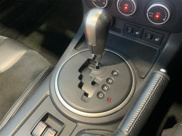 ロードスター ＶＳ　ＲＨＴ　Ｒパッケージ　ＲＥＣＡＲＯシート　ＢＢＳ製１７インチＡＷ　アルカンターラ革コンビシート　タワーバー　ナビ　ＥＴＣ　バックカメラ　シートヒーター　ステアリングスイッチ　パドルシフト　ＨＩＤヘッド　フォグ（11枚目）