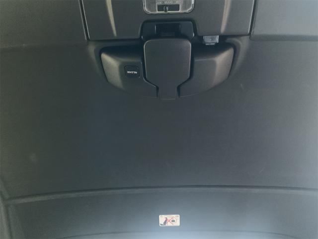 ロードスター ＶＳ　ＲＨＴ　Ｒパッケージ　ＲＥＣＡＲＯシート　ＢＢＳ製１７インチＡＷ　アルカンターラ革コンビシート　タワーバー　ナビ　ＥＴＣ　バックカメラ　シートヒーター　ステアリングスイッチ　パドルシフト　ＨＩＤヘッド　フォグ（12枚目）