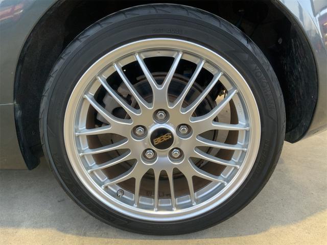 ロードスター ＶＳ　ＲＨＴ　Ｒパッケージ　ＲＥＣＡＲＯシート　ＢＢＳ製１７インチＡＷ　アルカンターラ革コンビシート　タワーバー　ナビ　ＥＴＣ　バックカメラ　シートヒーター　ステアリングスイッチ　パドルシフト　ＨＩＤヘッド　フォグ（20枚目）