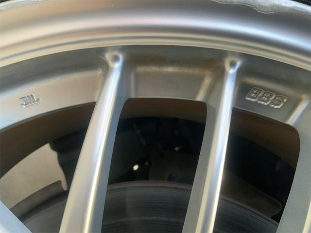 ロードスター ＶＳ　ＲＨＴ　Ｒパッケージ　ＲＥＣＡＲＯシート　ＢＢＳ製１７インチＡＷ　アルカンターラ革コンビシート　タワーバー　ナビ　ＥＴＣ　バックカメラ　シートヒーター　ステアリングスイッチ　パドルシフト　ＨＩＤヘッド　フォグ（22枚目）