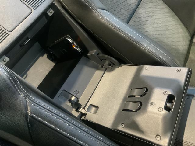 ロードスター ＶＳ　ＲＨＴ　Ｒパッケージ　ＲＥＣＡＲＯシート　ＢＢＳ製１７インチＡＷ　アルカンターラ革コンビシート　タワーバー　ナビ　ＥＴＣ　バックカメラ　シートヒーター　ステアリングスイッチ　パドルシフト　ＨＩＤヘッド　フォグ（31枚目）