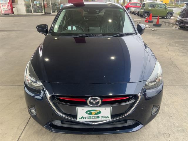 デミオ ＸＤツーリング　６ＭＴ　マツコネ　ＬＥＤヘッド　ＥＴＣ　Ｂｌｕｅｔｏｏｔｈ　クルコン　スマートキー　プッシュスタート　ＵＳＢ　ＳＤ　フォグ　シートカバー　フルセグ地デジＴＶ　ステアリングスイッチ　衝突軽減　Ｐガラス（2枚目）