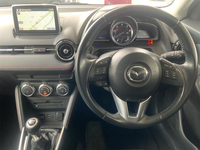 デミオ ＸＤツーリング　６ＭＴ　マツコネ　ＬＥＤヘッド　ＥＴＣ　Ｂｌｕｅｔｏｏｔｈ　クルコン　スマートキー　プッシュスタート　ＵＳＢ　ＳＤ　フォグ　シートカバー　フルセグ地デジＴＶ　ステアリングスイッチ　衝突軽減　Ｐガラス（16枚目）