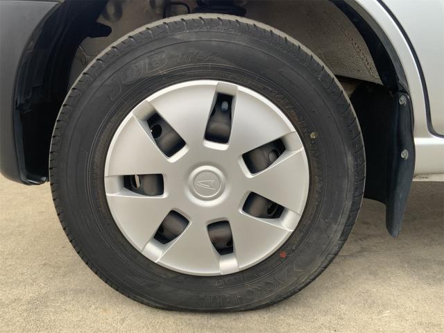 ハイゼットカーゴ クルーズＳＡＩＩＩ　ＬＥＤヘッドライト　ビジネスパック　純正オーディオ　スマートアシスト　ＡＴハイビーム　キーレス　衝突軽減　ＣＤ・ＡＵＸ　電動格納ミラー　パワーウインドウ　リアベンチシート　コーナーセンサー　ＬＫＡ（19枚目）