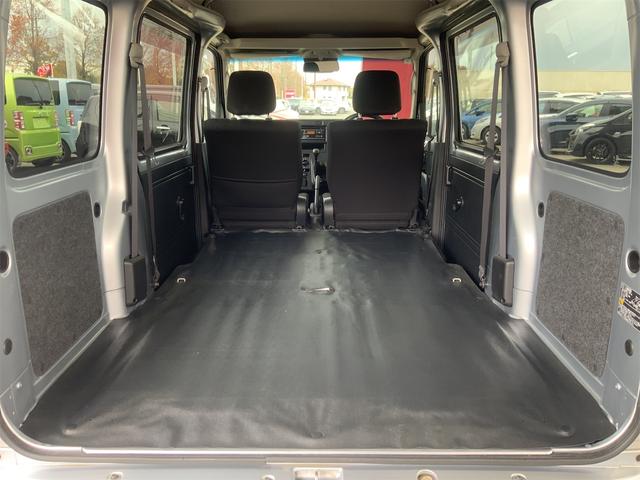 ハイゼットカーゴ クルーズＳＡＩＩＩ　ＬＥＤヘッドライト　ビジネスパック　純正オーディオ　スマートアシスト　ＡＴハイビーム　キーレス　衝突軽減　ＣＤ・ＡＵＸ　電動格納ミラー　パワーウインドウ　リアベンチシート　コーナーセンサー　ＬＫＡ（46枚目）