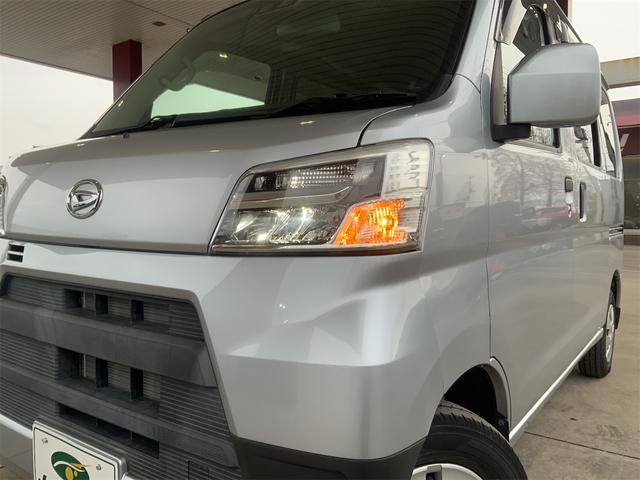 ハイゼットカーゴ クルーズＳＡＩＩＩ　ＬＥＤヘッドライト　ビジネスパック　純正オーディオ　スマートアシスト　ＡＴハイビーム　キーレス　衝突軽減　ＣＤ・ＡＵＸ　電動格納ミラー　パワーウインドウ　リアベンチシート　コーナーセンサー　ＬＫＡ（47枚目）