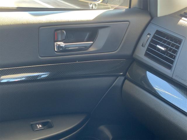 レガシィアウトバック 2.5iアイサイト Sパッケージ サンルーフ ナビ Bluetooth HIDヘッド スマートキー プッシュスタート 18インチAW BILSTEINサス レーダークルーズ ハーフレザー パワーシート ETC R07記録簿 フォグ(44枚目)