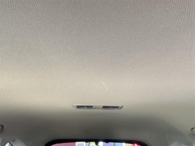 自社　認証取得工場（第４−５４９７号　関東運輸局長認証）で国家整備士が在籍。自社工場だから出来る安心の整備パックも格安にて承っております。