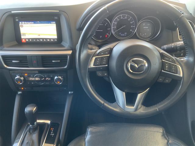 当店では仕入れた車両を全車商品管理センターにて室内クリーニングや外装の磨き施工等、徹底した商品車仕上げを行っております。良質な車両だからこそ、掲載写真の加工は一切行っておりません！！！