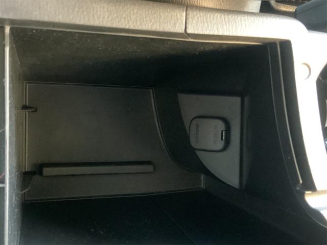 当店では仕入れた車両を全車商品管理センターにて室内クリーニングや外装の磨き施工等、徹底した商品車仕上げを行っております。良質な車両だからこそ、掲載写真の加工は一切行っておりません！！！