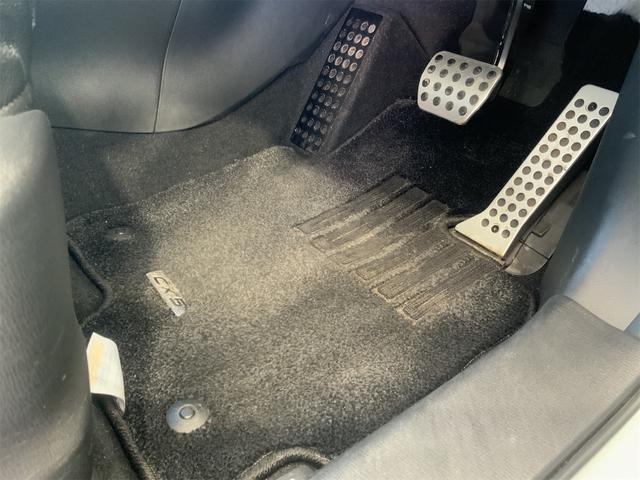 当店では仕入れた車両を全車商品管理センターにて室内クリーニングや外装の磨き施工等、徹底した商品車仕上げを行っております。良質な車両だからこそ、掲載写真の加工は一切行っておりません！！！