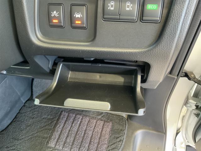 セレナ ハイウェイスター　Ｖセレ＋セーフティＩＩ　ＳＨＶ　後席フリップダウンモニター　前後ドラレコ　全方位カメラ　両側電動スライド　ステアリングスイッチ　ＬＥＤヘッド　ナビ　Ｂｌｕｅｔｏｏｔｈ　前後ソナー　エマージェンシーブレーキ　スマートキー　ＥＴＣ（40枚目）