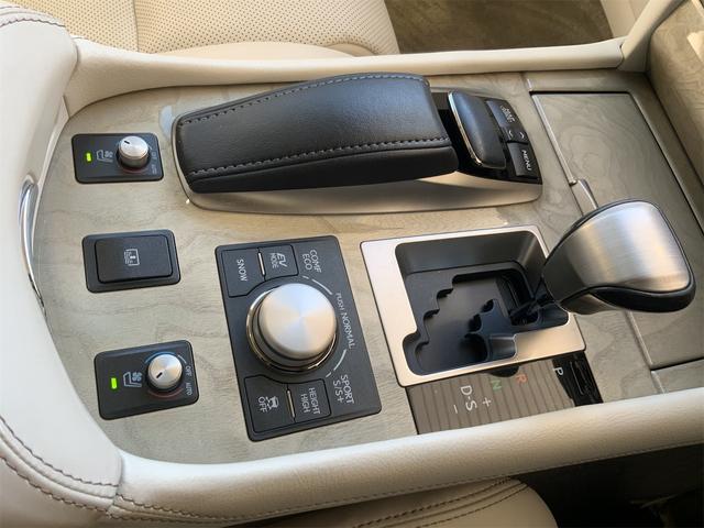 ＬＳ ＬＳ６００ｈ　バージョンＣ　Ｉパッケージ　サンルーフ　プリクラッシュセーフティシステム　レーダークルーズ　ＢＳＭ　エアサスコントローラ　ホワイトセミアニリン革　ＬＥＤヘッド　オートトランク　シートヒーター・ベンチレーション　ＥＴＣ（29枚目）