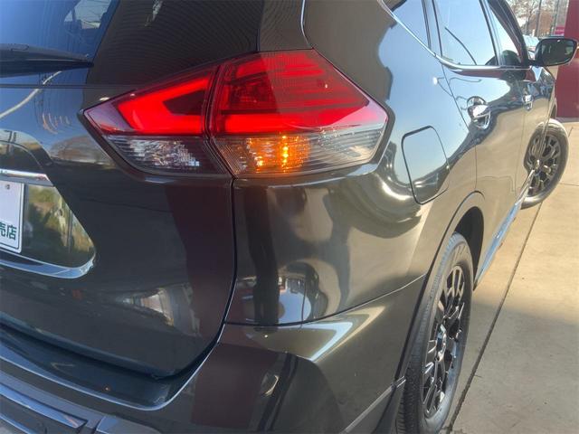 エクストレイル ２０Ｘ　エクストリーマーＸ　７人乗　プロパイロット　全方位カメラ　ルーフレール　オートトランク　９型ナビ　Ｂｌｕｅｔｏｏｔｈ　ＬＥＤヘッド　ドラレコ　ＥＴＣ　レーダークルーズ　１８インチＡＷ　スマートキー　プッシュスタート（57枚目）