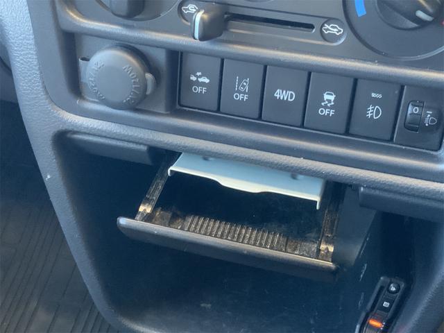 スーパーキャリイ X ドラレコ 純正ナビ ETC Bluetooth フルセグ地デジTV セーフティサポート 誤発進抑制 衝突軽減 ATハイビーム オートライト パワーウインドウ フォグライト キーレス 集中ドアロック(27枚目)