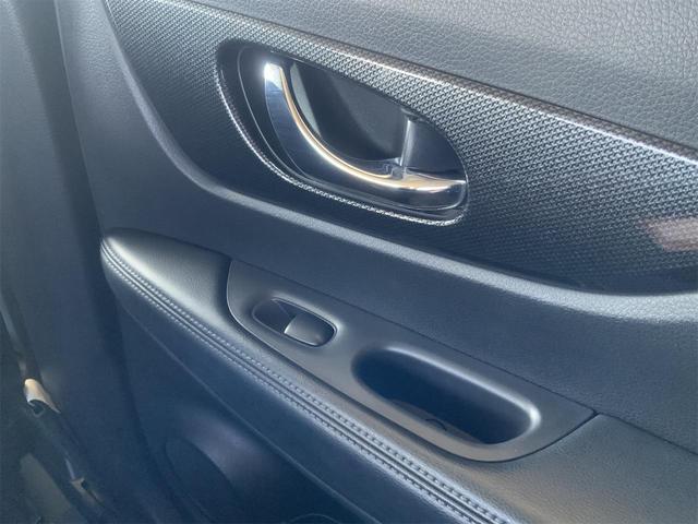 エクストレイル 20XブラクエクストリーマXエマージェンシブレーキP 3列7人 パノラミックルーフ ドラレコ コネクトナビ 全方位カメラ BSW パーキングアシスト Bluetooth ルーフレール シートヒーター ソナー ETC LEDヘッド エマージェンシーブレーキ(48枚目)