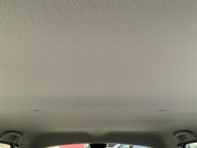 アルトターボＲＳ ベースグレード　５ＡＧＳ　レーダーブレーキ　誤発進抑制　ＨＩＤヘッド　ナビ　バックカメラ　ＥＴＣ　スマートキー　プッシュスタート　ＵＳＢ・ＳＤ　シートヒーター　ワンセグＴＶ　ステアリングスイッチ　１５インチＡＷ（12枚目）