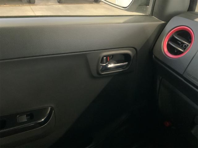 アルトターボＲＳ ベースグレード　５ＡＧＳ　レーダーブレーキ　誤発進抑制　ＨＩＤヘッド　ナビ　バックカメラ　ＥＴＣ　スマートキー　プッシュスタート　ＵＳＢ・ＳＤ　シートヒーター　ワンセグＴＶ　ステアリングスイッチ　１５インチＡＷ（42枚目）