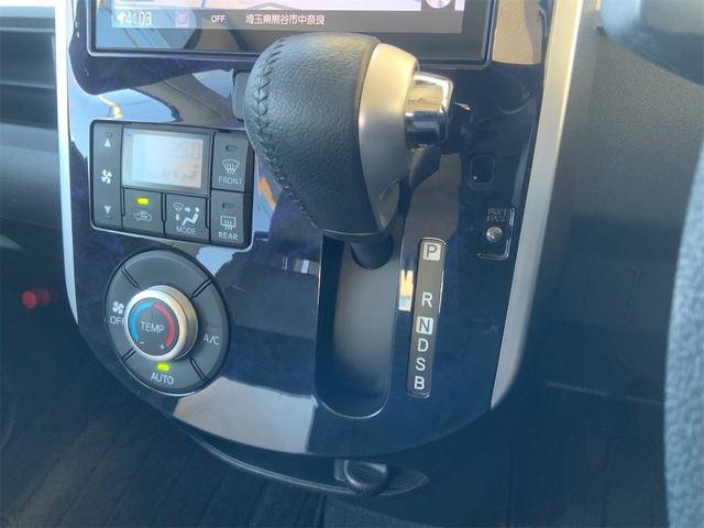 タント カスタムＲＳ　トップエディションＳＡＩＩＩ　前後ドラレコ　ブラックパック　ターボ　ＬＥＤヘッド　両側電動　専用ビルトインナビ　バックカメラ　シートヒーター　スマアシ３　コーナーセンサー　ＡＴハイビーム　ＥＴＣ　Ｂｌｕｅｔｏｏｔｈ（12枚目）