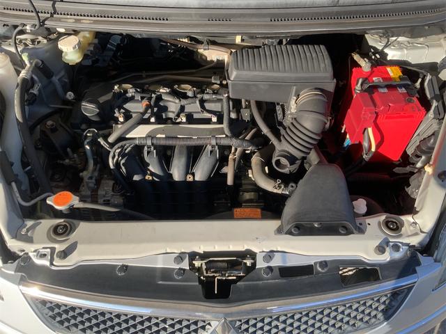 コルトプラス 1.5RX エクリプスナビ ETC フロアシフト パワーバックドア HIDヘッド オートライト フォグ 15インチAW スポーツセパレートシート 革巻きステアリング キーレス 純正セキュリティアラーム(17枚目)