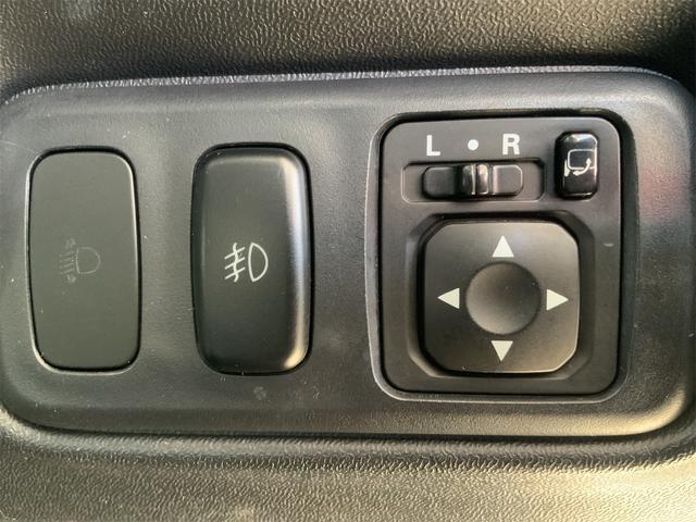 コルトプラス 1.5RX エクリプスナビ ETC フロアシフト パワーバックドア HIDヘッド オートライト フォグ 15インチAW スポーツセパレートシート 革巻きステアリング キーレス 純正セキュリティアラーム(30枚目)