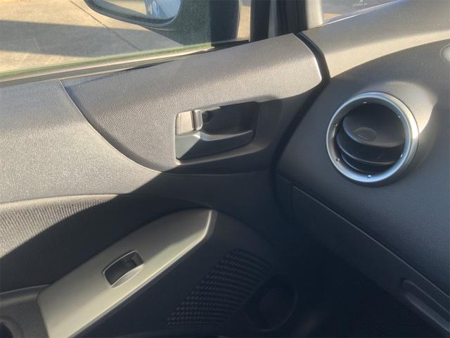 コルトプラス 1.5RX エクリプスナビ ETC フロアシフト パワーバックドア HIDヘッド オートライト フォグ 15インチAW スポーツセパレートシート 革巻きステアリング キーレス 純正セキュリティアラーム(38枚目)