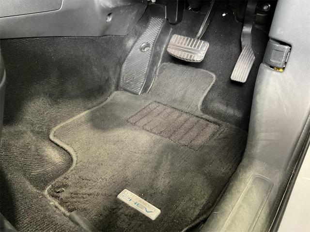 アウトランダーPHEV Gプレミアムパッケージ 前後ドラレコ 後席フリップダウンモニター ロックフォード 黒革シート eアシスト 全方位カメラ Bluetooth フルセグジTV LEDヘッド レーダークルーズ 誤発進抑制 LKA シートヒーター(42枚目)