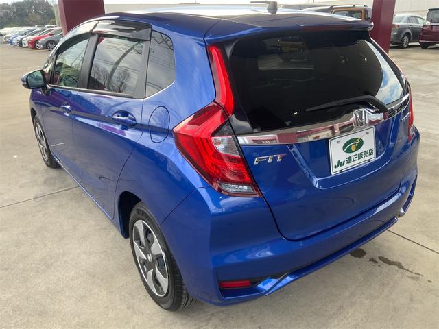 フィットハイブリッド L ホンダセンシング インターナビ LEDヘッド バックカメラ Bluetooth ETC レーダークルーズ LKAS CMBS 誤発進抑制 標識認識 LEDフォグ ステアリングスイッチ スマートキー プッシュスタート(9枚目)