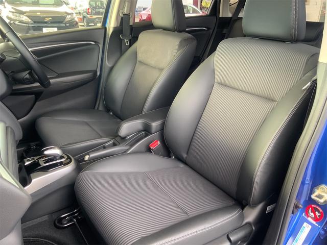 フィットハイブリッド L ホンダセンシング インターナビ LEDヘッド バックカメラ Bluetooth ETC レーダークルーズ LKAS CMBS 誤発進抑制 標識認識 LEDフォグ ステアリングスイッチ スマートキー プッシュスタート(13枚目)