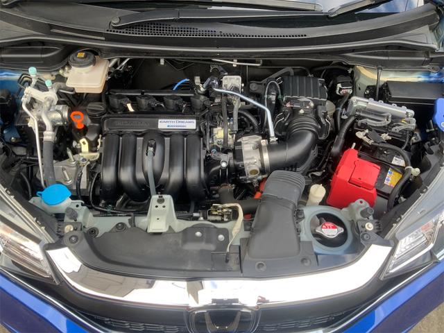 フィットハイブリッド L ホンダセンシング インターナビ LEDヘッド バックカメラ Bluetooth ETC レーダークルーズ LKAS CMBS 誤発進抑制 標識認識 LEDフォグ ステアリングスイッチ スマートキー プッシュスタート(17枚目)