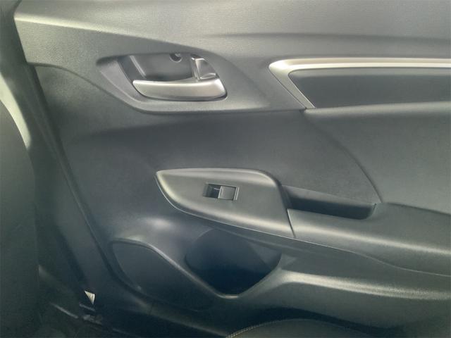 フィットハイブリッド L ホンダセンシング インターナビ LEDヘッド バックカメラ Bluetooth ETC レーダークルーズ LKAS CMBS 誤発進抑制 標識認識 LEDフォグ ステアリングスイッチ スマートキー プッシュスタート(47枚目)