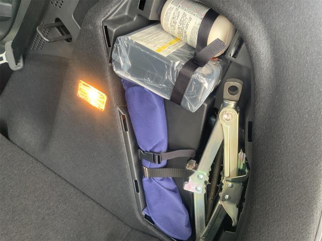 フィットハイブリッド L ホンダセンシング インターナビ LEDヘッド バックカメラ Bluetooth ETC レーダークルーズ LKAS CMBS 誤発進抑制 標識認識 LEDフォグ ステアリングスイッチ スマートキー プッシュスタート(51枚目)